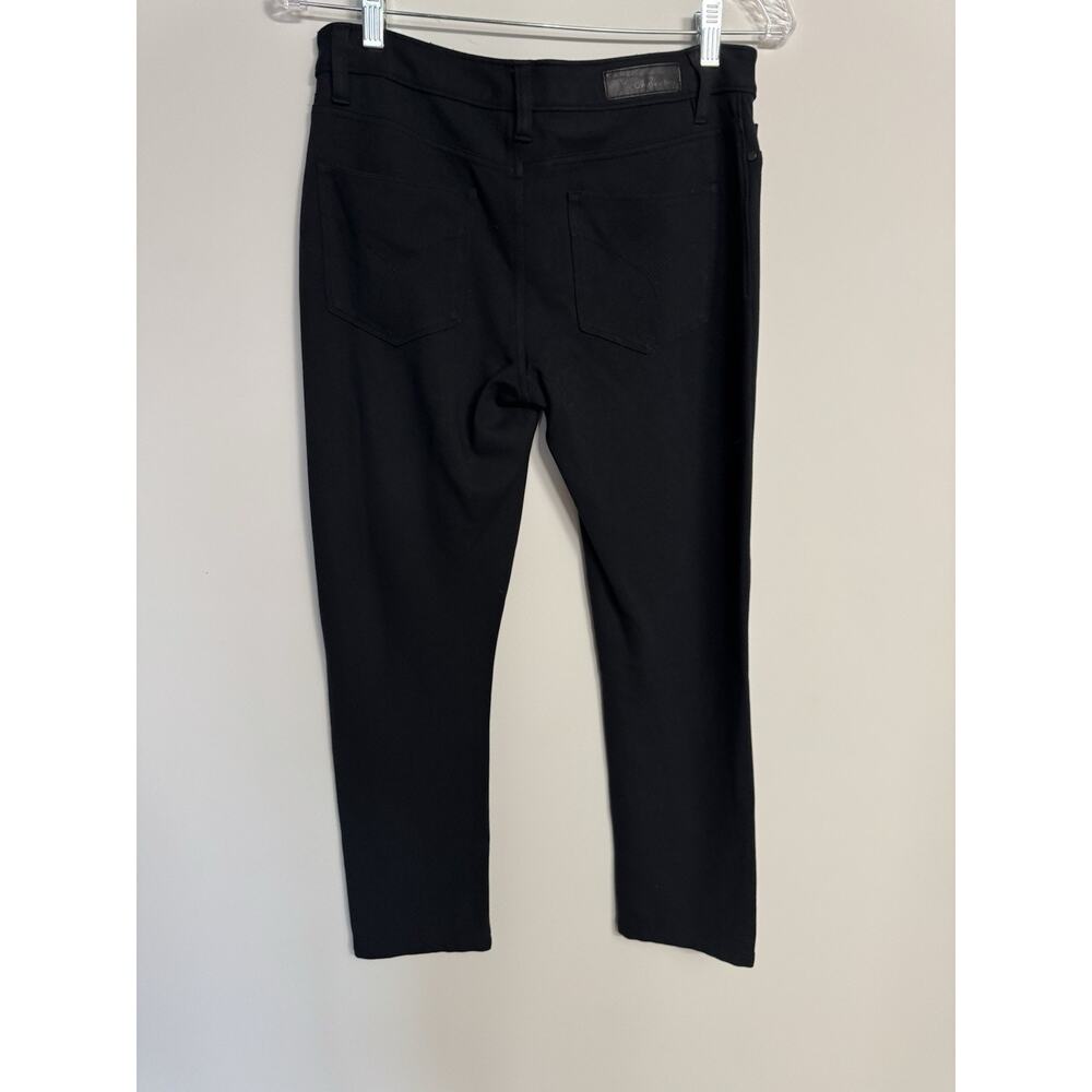 Calvin Klein Women’s Cropped Black Pant Size 6 Flat Front Stretch